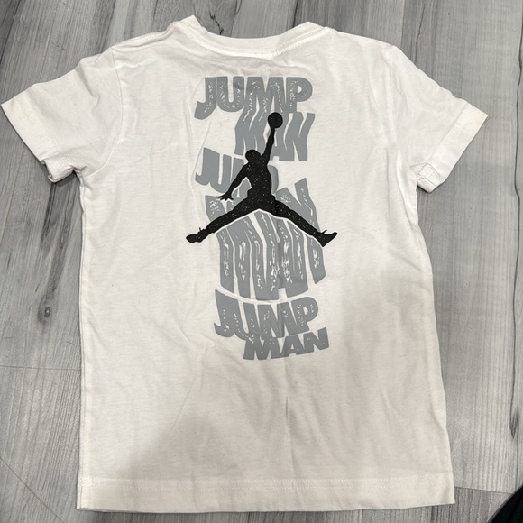 Jordan Set - Picture 2 of 3